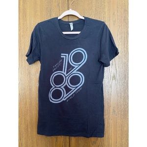 Taylor Swift Gray 1989 World Tour Shirt